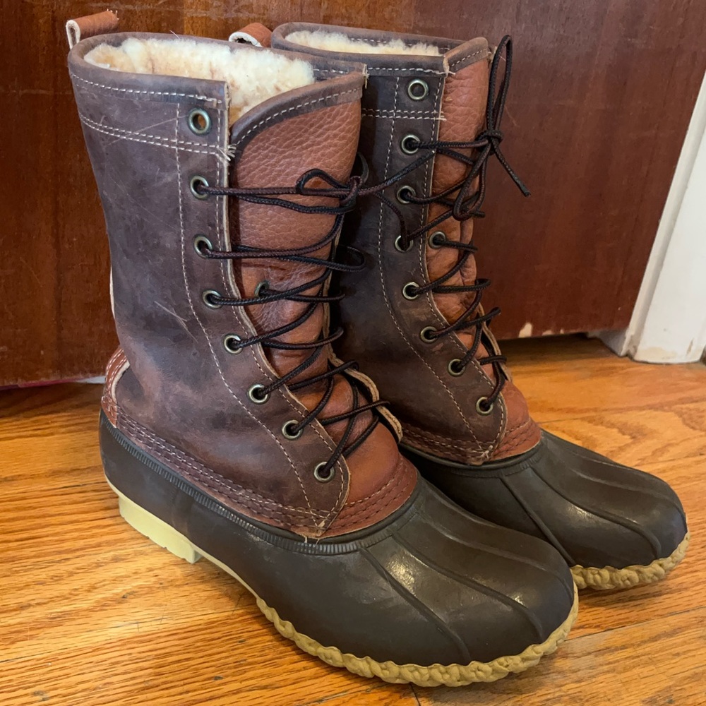L.L. Bean - Women’s Duck Boots - 10 inch Shearling Lined - Brown
